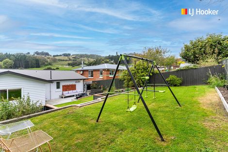 Photo of property in 25 Elwyn Crescent, Green Island, Dunedin, 9018