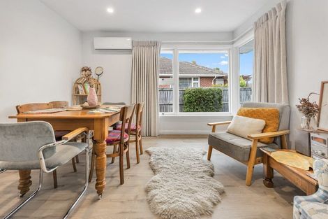 Photo of property in 8 Roslyn Avenue, Mairehau, Christchurch, 8052