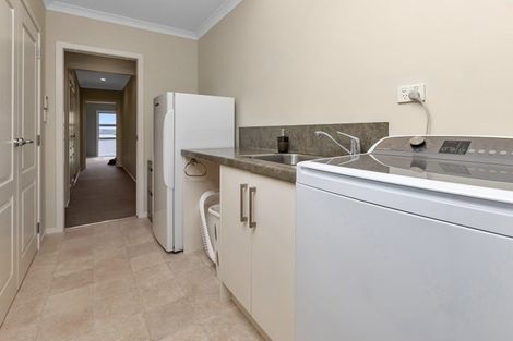 Photo of property in 16 Pah Road, Onerahi, Whangarei, 0110