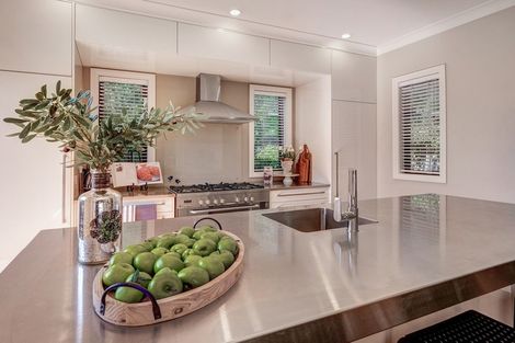 Photo of property in 5b Te Mata Peak Road, Havelock North, 4130