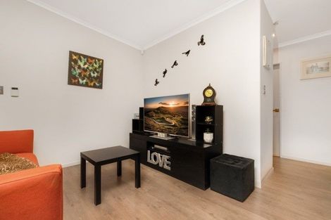 Photo of property in 12-14 Clevedon Road, Papakura, 2110