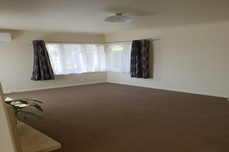 Photo of property in 37 Woodglen Road, Glen Eden, Auckland, 0602
