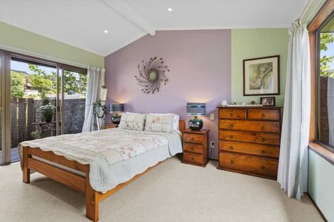 Photo of property in 29 Calman Place, Chatswood, Auckland, 0626