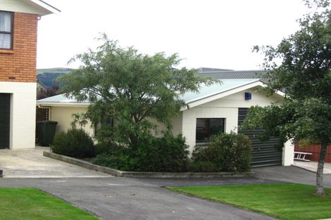 Photo of property in 15 Walton Park Avenue, Fairfield, Dunedin, 9018