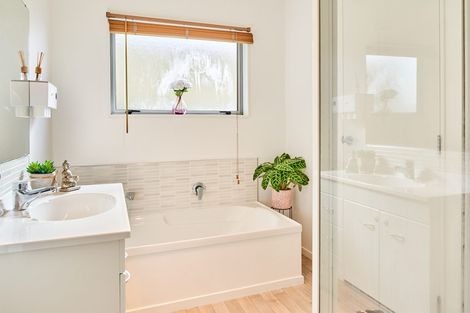 Photo of property in 10a Tuki Street, Titahi Bay, Porirua, 5022