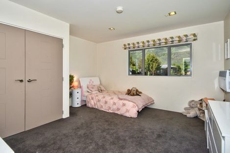 Photo of property in 11 Poolburn Court, Lake Hayes, Queenstown, 9304