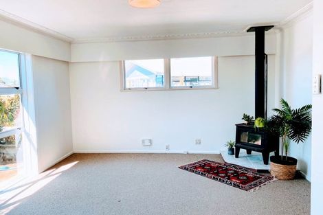 Photo of property in 18 Duke Avenue, Pukekohe, 2120