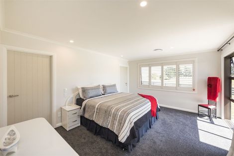 Photo of property in 20 Tula Lane, Kelvin Grove, Palmerston North, 4470
