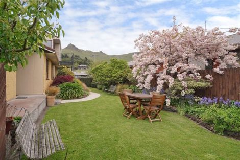 Photo of property in 34 Laing Crescent, Heathcote Valley, Christchurch, 8022