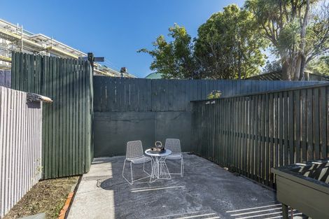 Photo of property in 2/11 Anderson Terrace, Mount Cook, Wellington, 6021