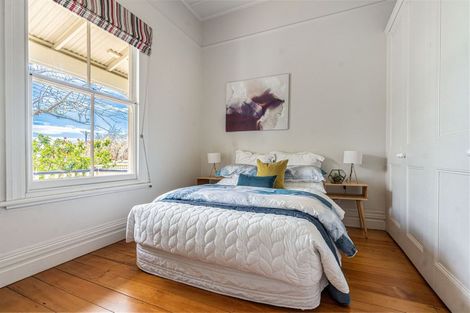 Photo of property in 3 Turnbull Road, Narrow Neck, Auckland, 0624