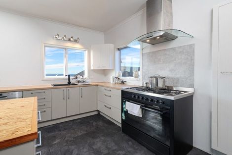 Photo of property in 11 Earls Road, Saint Clair, Dunedin, 9012