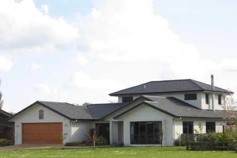 Photo of property in 28 Holden Avenue, Holdens Bay, Rotorua, 3010