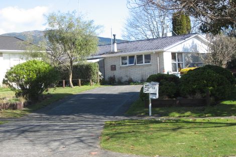 Photo of property in 13 Te Iwiheke Place, Turangi, 3334