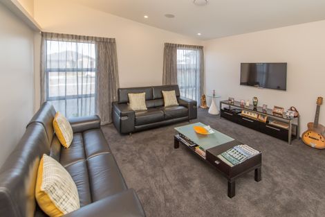 Photo of property in 74 Sutherland Drive, Kaiapoi, 7630