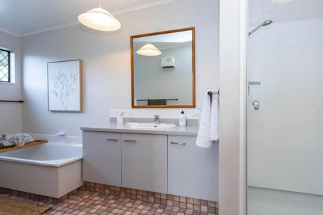 Photo of property in 1/17 Moncks Spur Road, Redcliffs, Christchurch, 8081