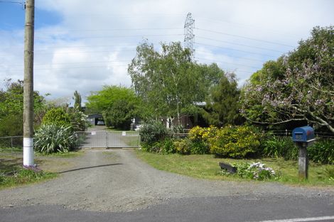 Photo of property in 85 Boord Crescent, Kumeu, 0891