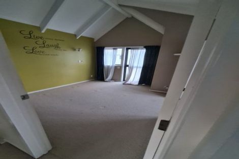 Photo of property in 14 Sheridan Drive, New Lynn, Auckland, 0600