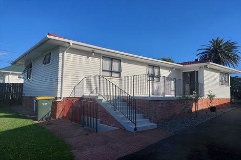 Photo of property in 5 Keats Place, Blockhouse Bay, Auckland, 0600