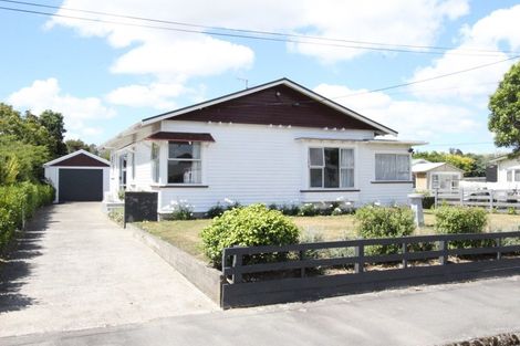 Photo of property in 49 Tyndall Street, Pahiatua, 4910