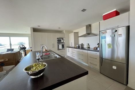 Photo of property in Horizon Apartments, 2/232 Pohutukawa Avenue, Ohope, 3121