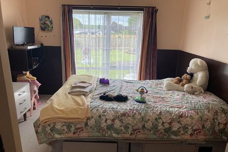 Photo of property in 11 Preston Street, Eltham, 4322