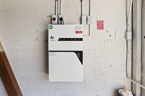 Photo of property in 4a Clerke Place, Marfell, New Plymouth, 4310