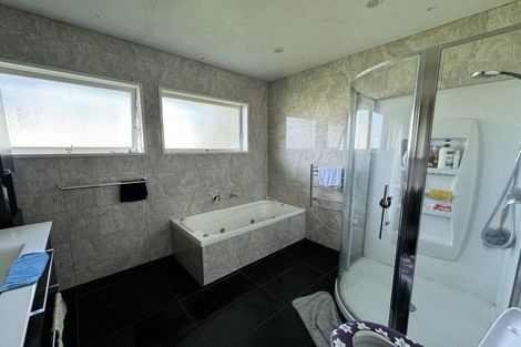 Photo of property in 18 Luton Avenue, Sunnyhills, Auckland, 2010