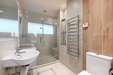 Photo of property in 148 Lake Crescent, Hamilton Lake, Hamilton, 3204