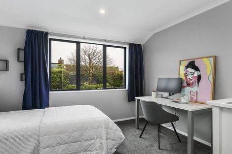 Photo of property in 1 Sunninghurst Drive, Fairfield, Dunedin, 9018