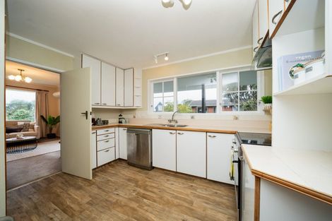 Photo of property in 12 Newnham Court, Tawa, Wellington, 5028