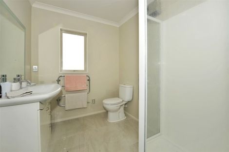 Photo of property in 35 Mataroa Place, Parklands, Christchurch, 8083