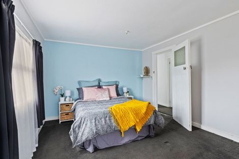 Photo of property in 69 Domett Street, Waitara, 4320