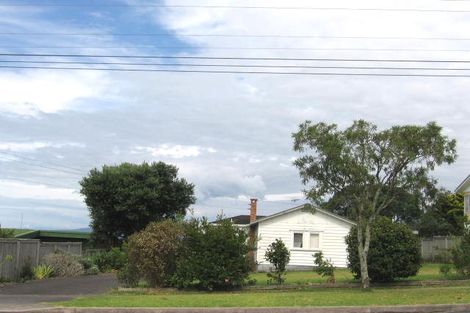 Photo of property in 2/19 Toroa Street, Torbay, Auckland, 0630