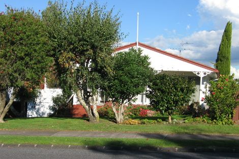 Photo of property in 38 Sorrel Crescent, Bucklands Beach, Auckland, 2012