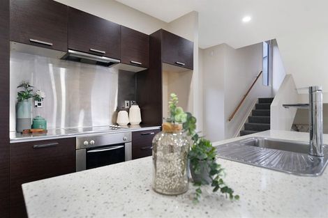 Photo of property in 76n Edmonton Road, Henderson, Auckland, 0612