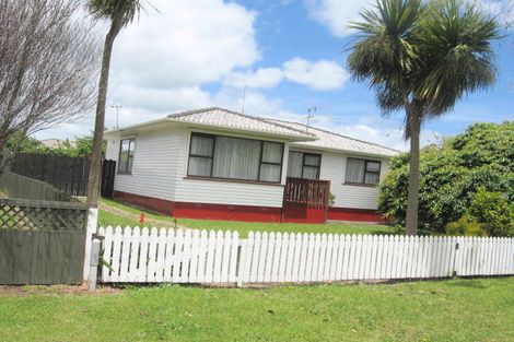 Photo of property in 26 Tairere Crescent, Rosehill, Papakura, 2113