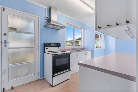 Photo of property in 1/12 Cresta Avenue, Beach Haven, Auckland, 0626