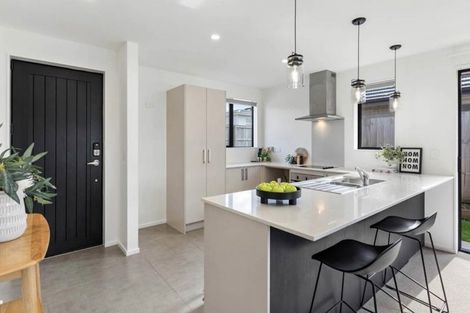 Photo of property in 52b Kayes Road, Pukekohe, 2120