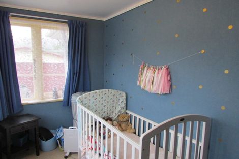 Photo of property in 33 Prouse Crescent, Naenae, Lower Hutt, 5011