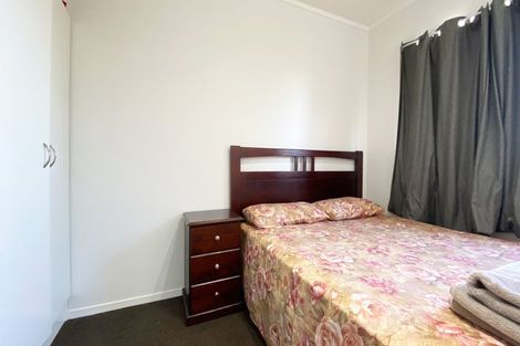 Photo of property in 60 De Quincey Terrace, Highland Park, Auckland, 2010
