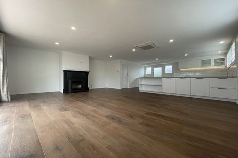 Photo of property in 1/135 Aikmans Road, Merivale, Christchurch, 8014