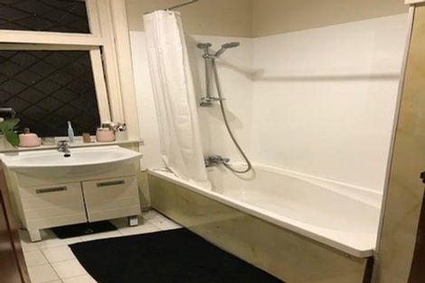 Photo of property in 126 Grafton Road, Roseneath, Wellington, 6011