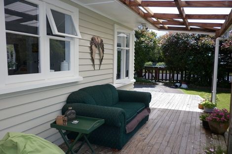 Photo of property in 21 Philip Street, Carterton, 5713