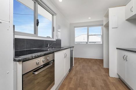 Photo of property in 2/260 Birkdale Road, Birkdale, Auckland, 0626