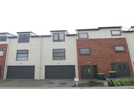 Photo of property in 35 Barnea Circle, Glen Eden, Auckland, 0602