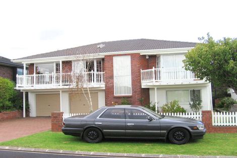 Photo of property in 8 Essington Place, Half Moon Bay, Auckland, 2012