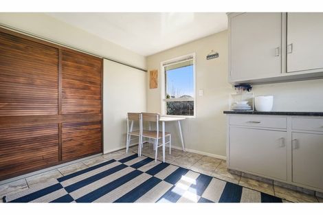 Photo of property in 2/59 Winters Road, Redwood, Christchurch, 8051