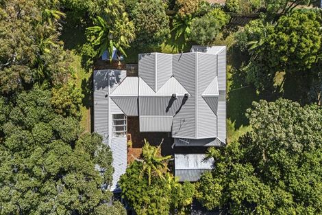 Photo of property in 90 Pendarves Street, New Plymouth, 4310