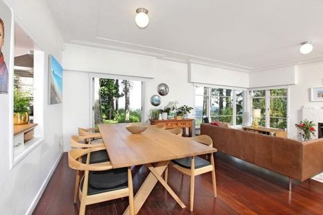 Photo of property in 108 Scenic Drive, Titirangi, Auckland, 0604